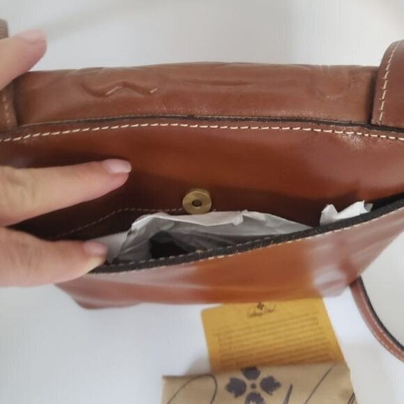 NWT PATRICIA NASH Tooled Leather Adjustable Crossbody Boho Festival Southwestern - Picture 11 of 14